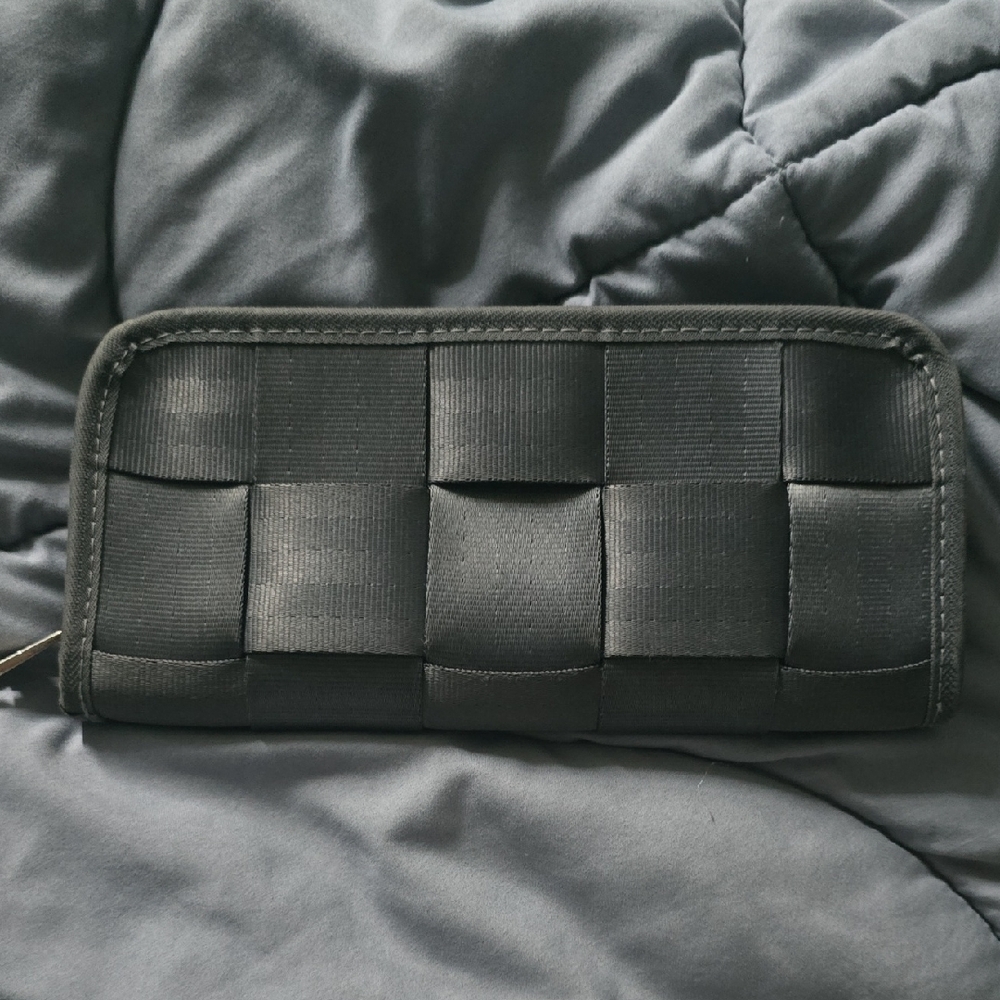 Harveys Bags Storm Clutch Wallet
